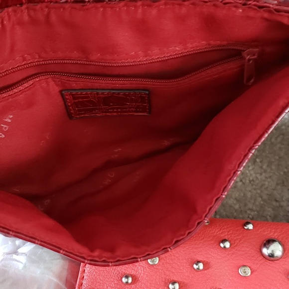 Clutch Bundle - Picture 3 of 4